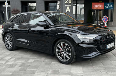 Внедорожник / Кроссовер Audi SQ8 2021 в 