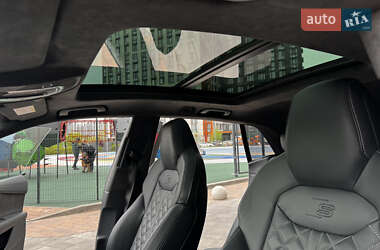 Внедорожник / Кроссовер Audi SQ8 2021 в 