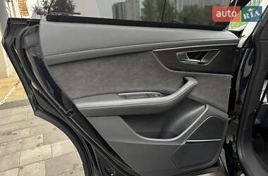 Внедорожник / Кроссовер Audi SQ8 2021 в 