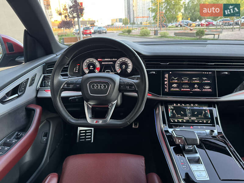 Позашляховик / Кросовер Audi SQ8 2021 в Києві