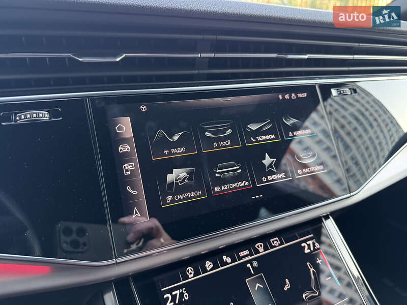 Позашляховик / Кросовер Audi SQ8 2021 в Києві