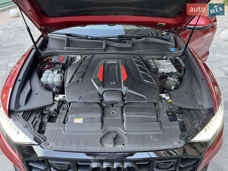 Позашляховик / Кросовер Audi SQ8 2021 в Києві