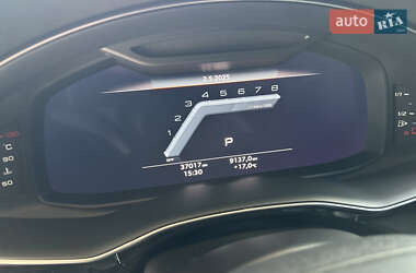 Внедорожник / Кроссовер Audi SQ8 2024 в 