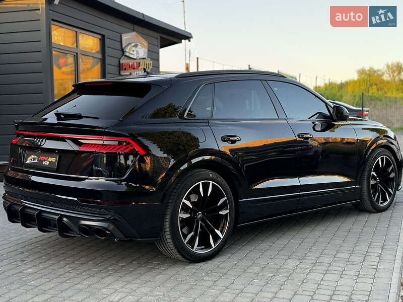 Позашляховик / Кросовер Audi SQ8 2020 в Вінниці