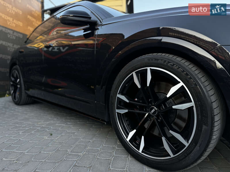 Позашляховик / Кросовер Audi SQ8 2020 в Вінниці