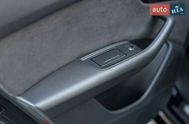 Позашляховик / Кросовер Audi SQ8 2020 в 