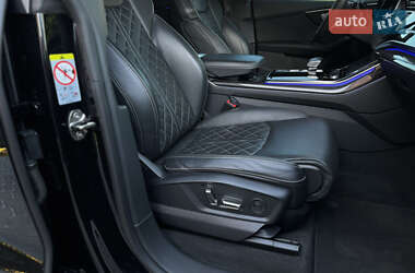Позашляховик / Кросовер Audi SQ8 2020 в 