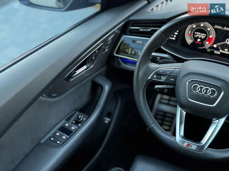 Позашляховик / Кросовер Audi SQ8 2020 в Вінниці