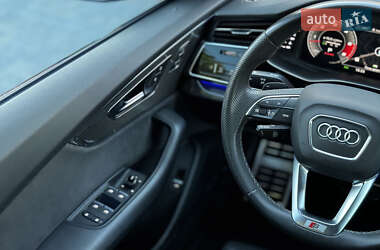 Позашляховик / Кросовер Audi SQ8 2020 в 