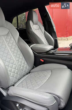 Внедорожник / Кроссовер Audi SQ8 2020 в 