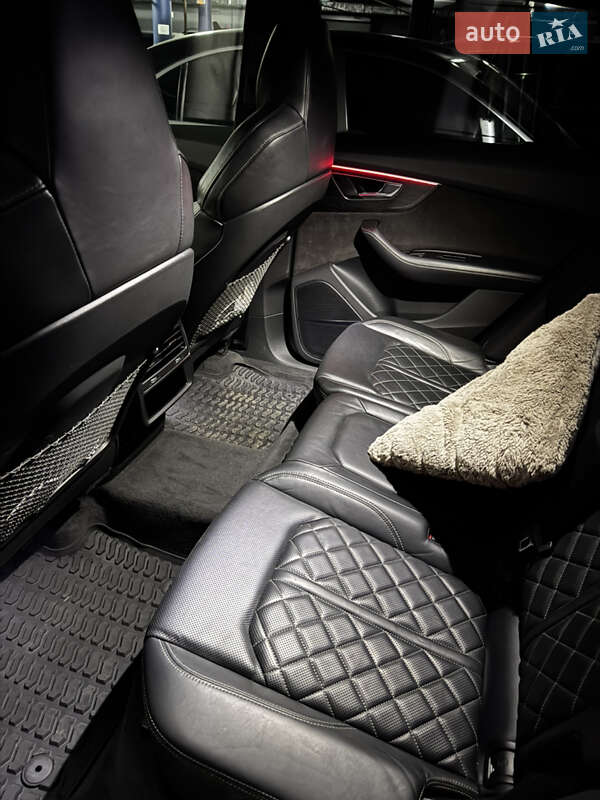 Внедорожник / Кроссовер Audi SQ8 2021 в Киеве