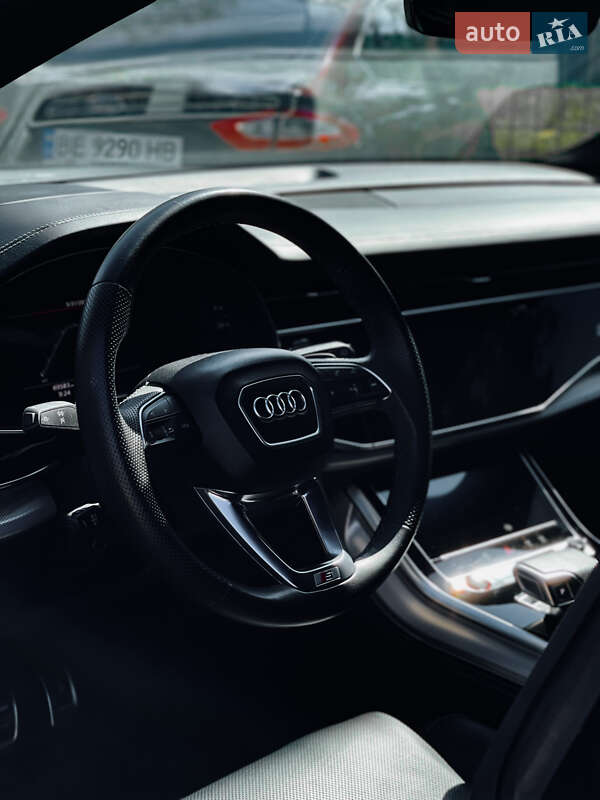 Внедорожник / Кроссовер Audi SQ8 2020 в Николаеве