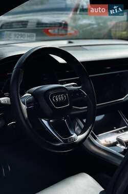 Внедорожник / Кроссовер Audi SQ8 2020 в 