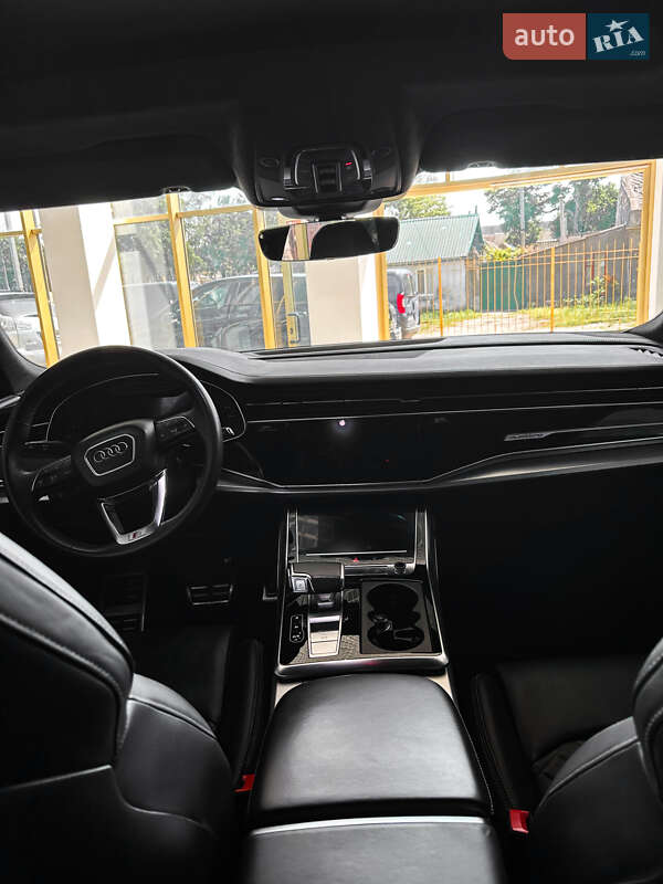 Внедорожник / Кроссовер Audi SQ8 2020 в Николаеве