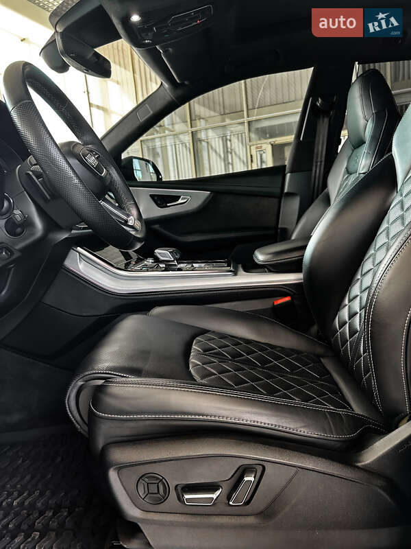 Внедорожник / Кроссовер Audi SQ8 2020 в Николаеве
