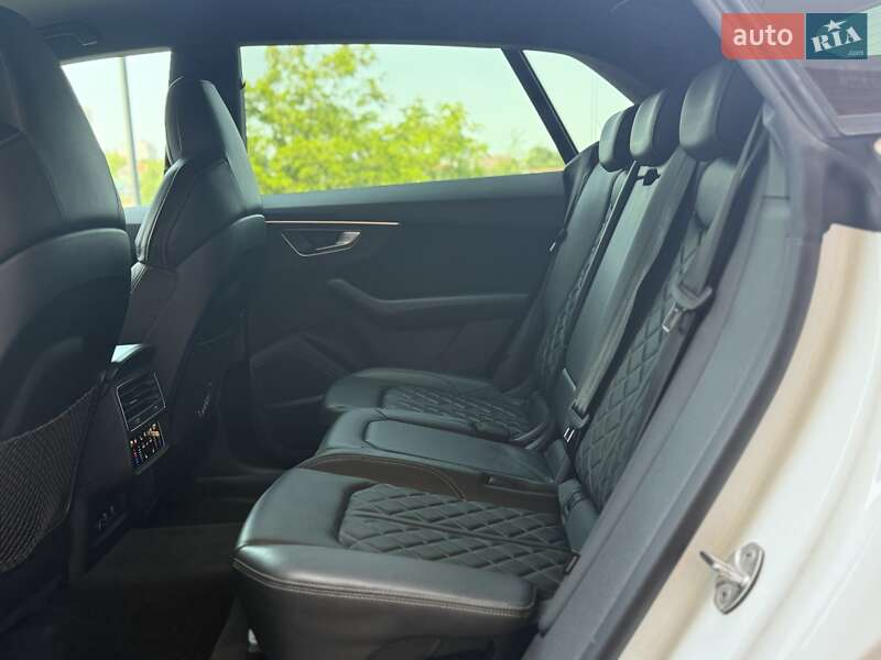 Внедорожник / Кроссовер Audi SQ8 2021 в Одессе