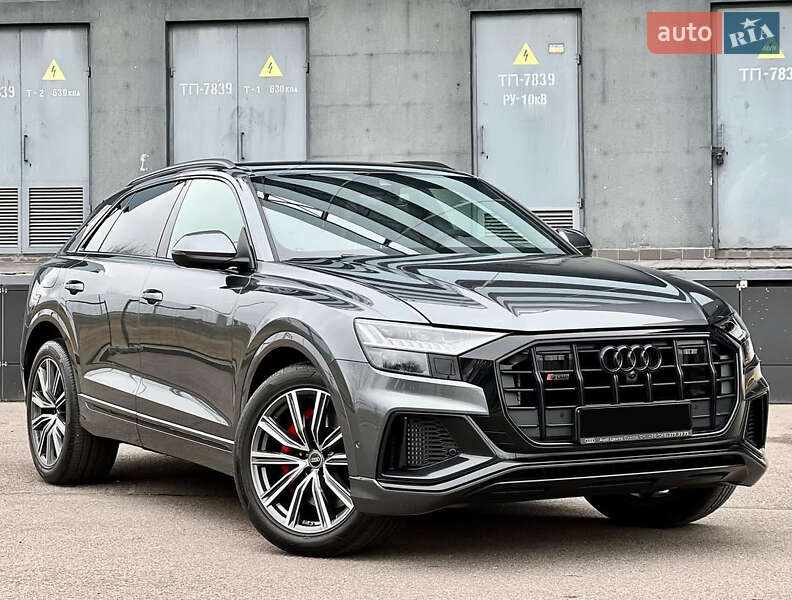 Внедорожник / Кроссовер Audi SQ8 2021 в 