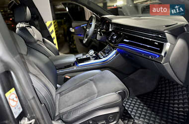 Внедорожник / Кроссовер Audi SQ8 2021 в 