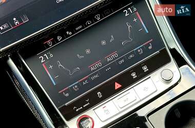 Внедорожник / Кроссовер Audi SQ8 2023 в 