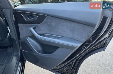 Внедорожник / Кроссовер Audi SQ8 2021 в 