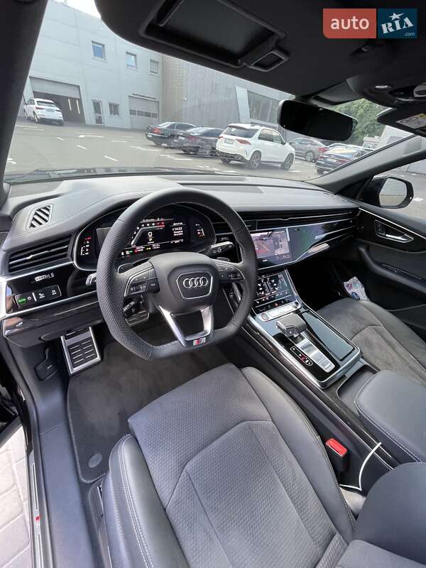 Внедорожник / Кроссовер Audi SQ8 2024 в Кривом Роге