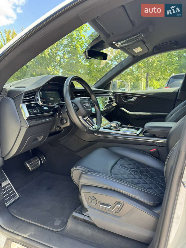 Внедорожник / Кроссовер Audi SQ8 2021 в Киеве