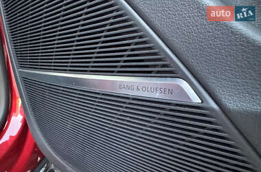 Внедорожник / Кроссовер Audi SQ8 2021 в 