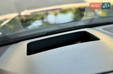 Внедорожник / Кроссовер Audi SQ8 2021 в 