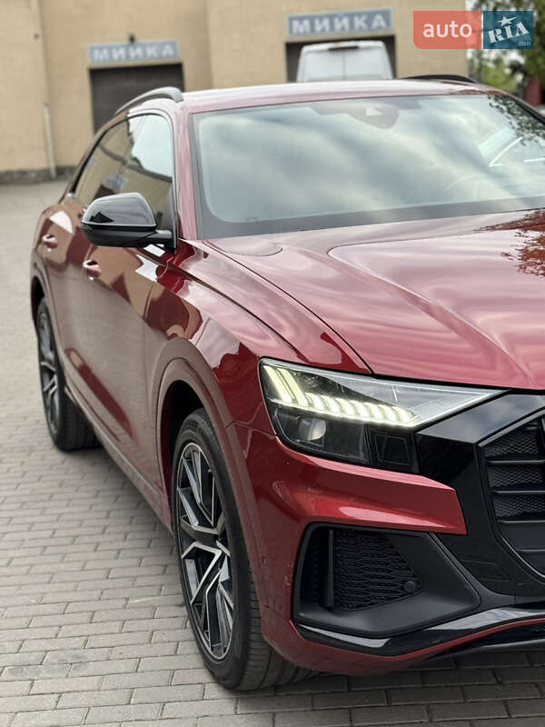 Внедорожник / Кроссовер Audi SQ8 2020 в Владимире
