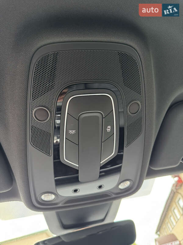 Внедорожник / Кроссовер Audi SQ8 2020 в Владимире