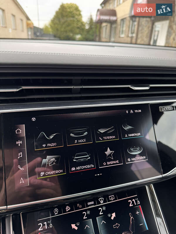 Внедорожник / Кроссовер Audi SQ8 2020 в Владимире