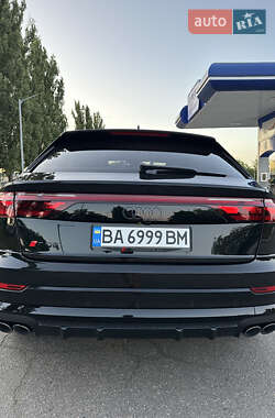Внедорожник / Кроссовер Audi SQ8 2024 в 