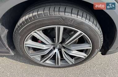 Внедорожник / Кроссовер Audi SQ8 2020 в 
