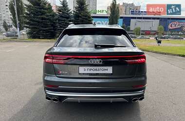 Внедорожник / Кроссовер Audi SQ8 2020 в 