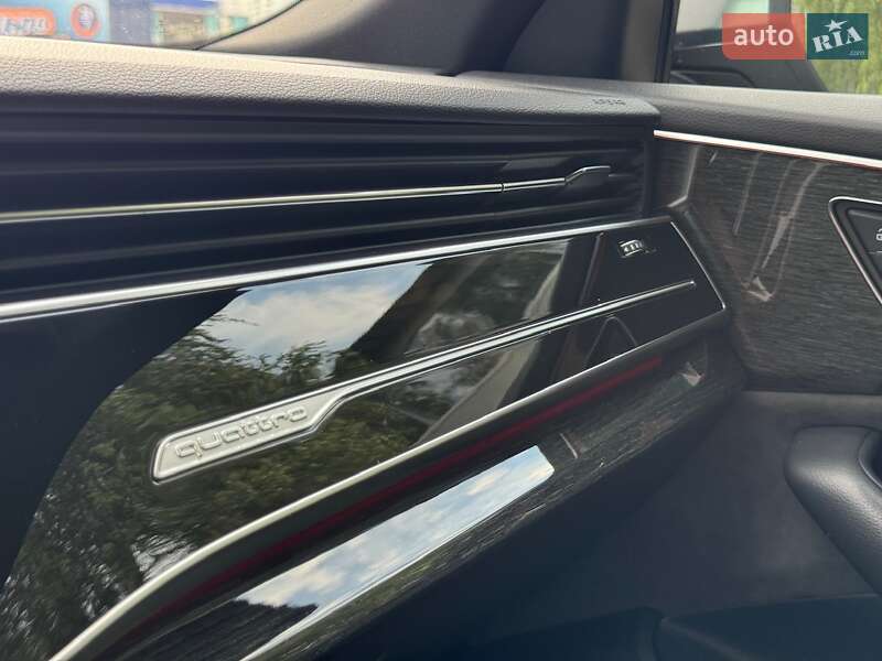 Внедорожник / Кроссовер Audi SQ8 2020 в Киеве
