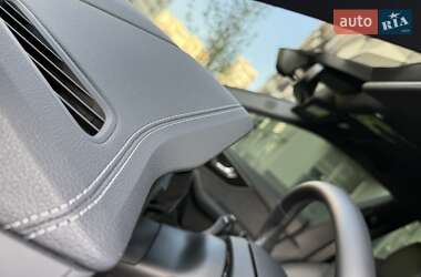 Внедорожник / Кроссовер Audi SQ8 2025 в 