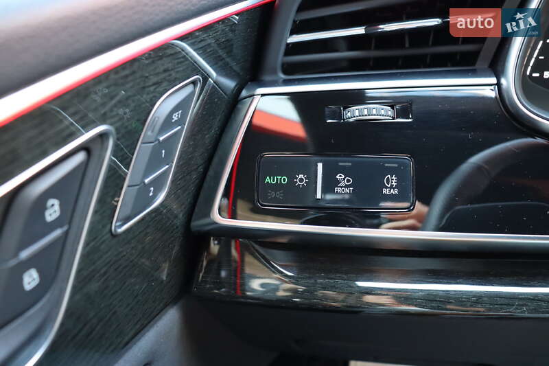 Внедорожник / Кроссовер Audi SQ8 2022 в Львове