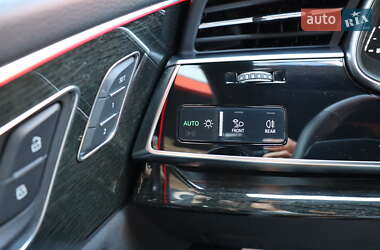 Внедорожник / Кроссовер Audi SQ8 2022 в 