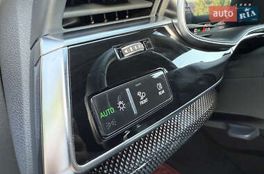 Внедорожник / Кроссовер Audi SQ8 2023 в 