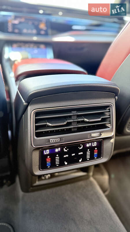 Внедорожник / Кроссовер Audi SQ8 2023 в Хмельницком