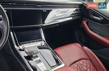 Внедорожник / Кроссовер Audi SQ8 2021 в 