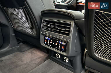 Внедорожник / Кроссовер Audi SQ8 2019 в 