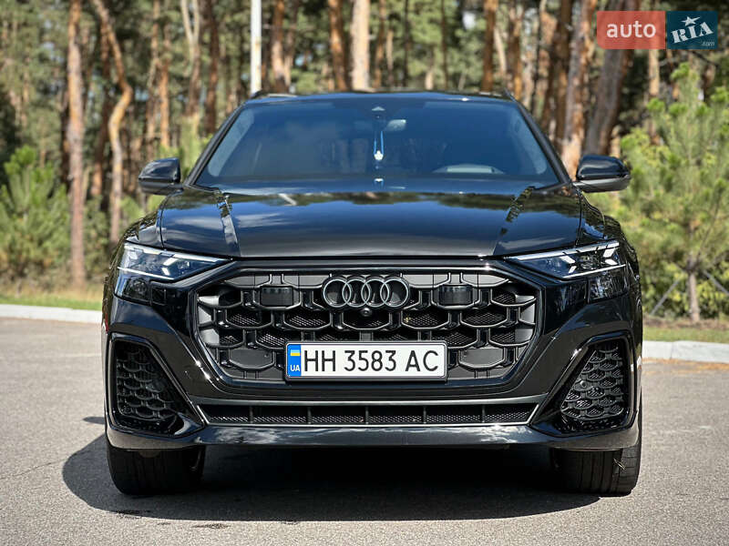 Внедорожник / Кроссовер Audi SQ8 2025 в Киеве
