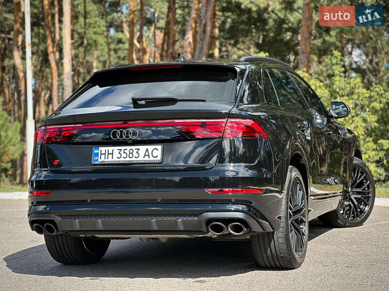 Внедорожник / Кроссовер Audi SQ8 2025 в Киеве