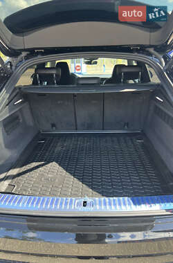 Внедорожник / Кроссовер Audi SQ8 2021 в 