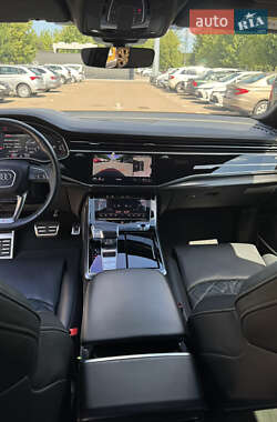 Внедорожник / Кроссовер Audi SQ8 2021 в 