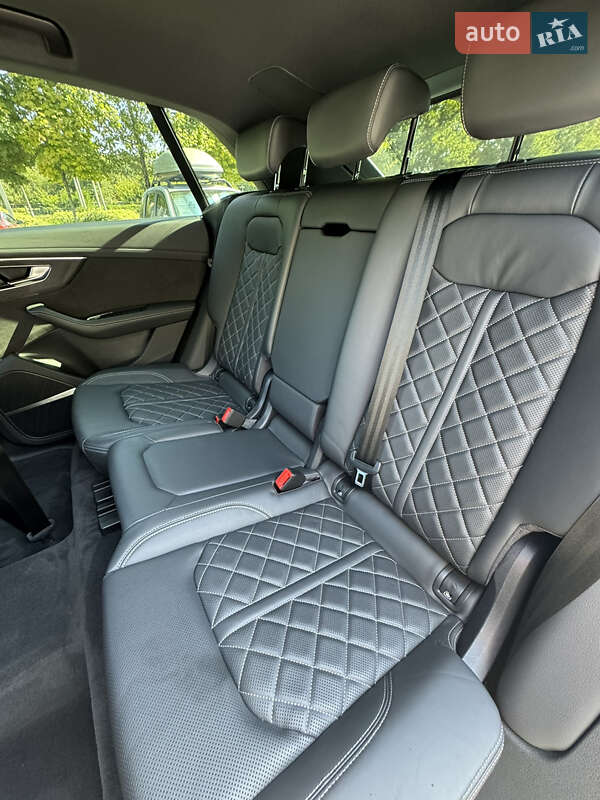Внедорожник / Кроссовер Audi SQ8 2021 в Киеве фото 21 Внедорожник / Кроссовер Audi SQ8 2021 в Киеве