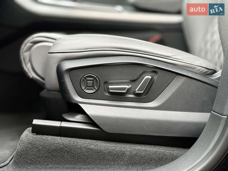 Внедорожник / Кроссовер Audi SQ8 2021 в Киеве