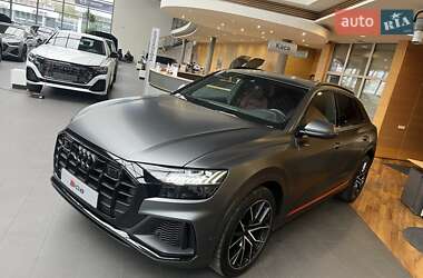 Внедорожник / Кроссовер Audi SQ8 2021 в 