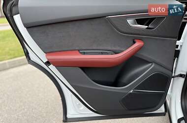 Внедорожник / Кроссовер Audi SQ8 2024 в 